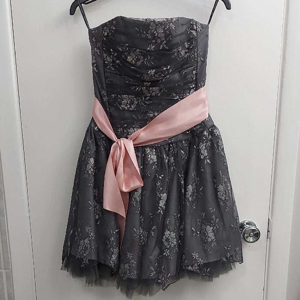 Jessica McClintock Gray Floral Dress with Pink Sash
